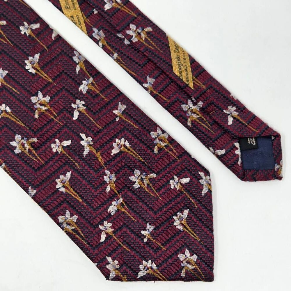 ERMENEGILDO ZEGNA SILK TIE RED BLACK WHITE FLORAL SATIN TEXTURED 3.75" X 57"